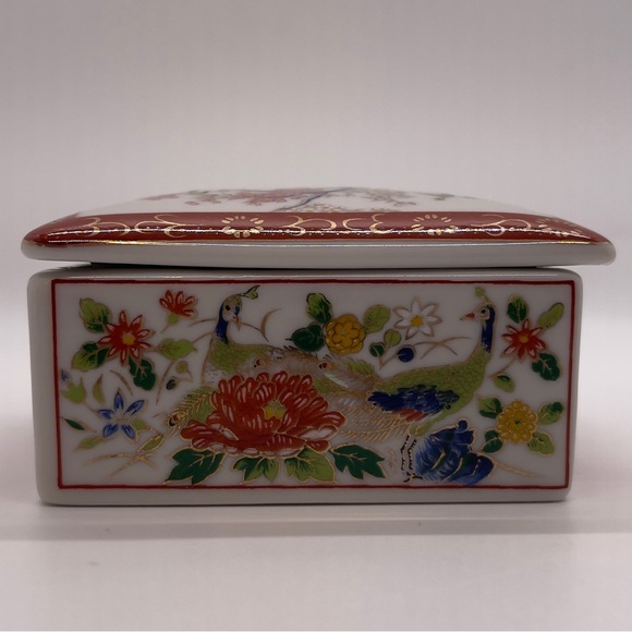Vintage Porcelain Peacock Design Square Trinket Box  Japan - Picture 3 of 8